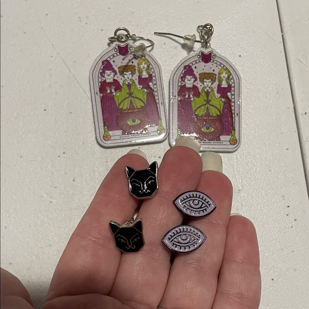 Hocus pocus Disney Witch Earrings & Enamel Stud Set